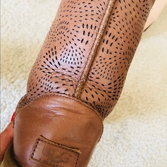 UGG LIMITED EDITION WATERPROOF - Picture 2 of 7